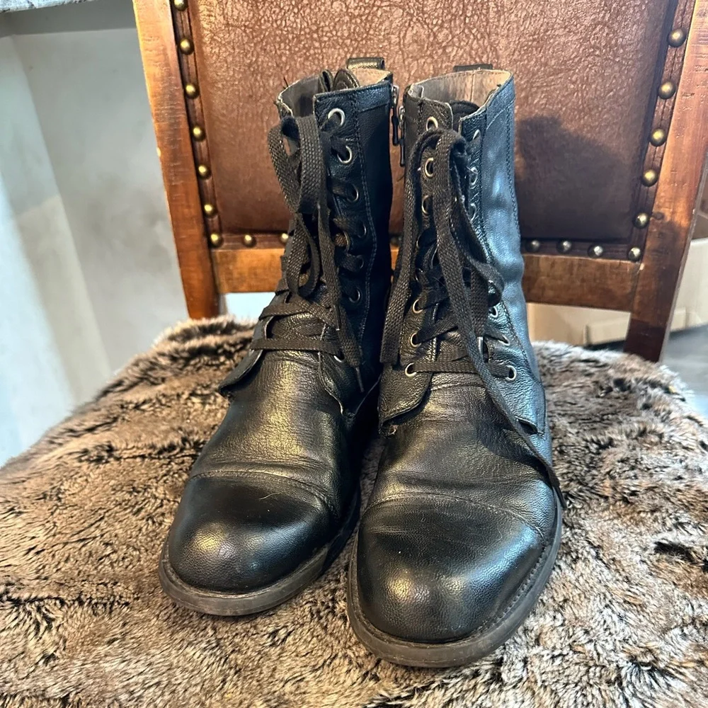 John Varvatos Fleetwood Black Leather Lace Up Combat Boots, Size 10 - Picture 11 of 12